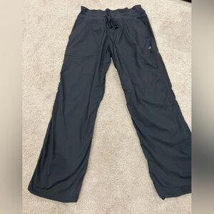 Lululemon Dance Studio Mid rise pant *short